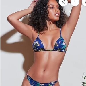 ISO Lg - Fleur Du Mal Botanical Bikini Top